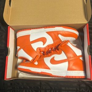 Syracuse dunk high